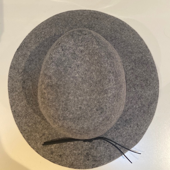 Anthroplogie Woolfelt Hat - Picture 1 of 5